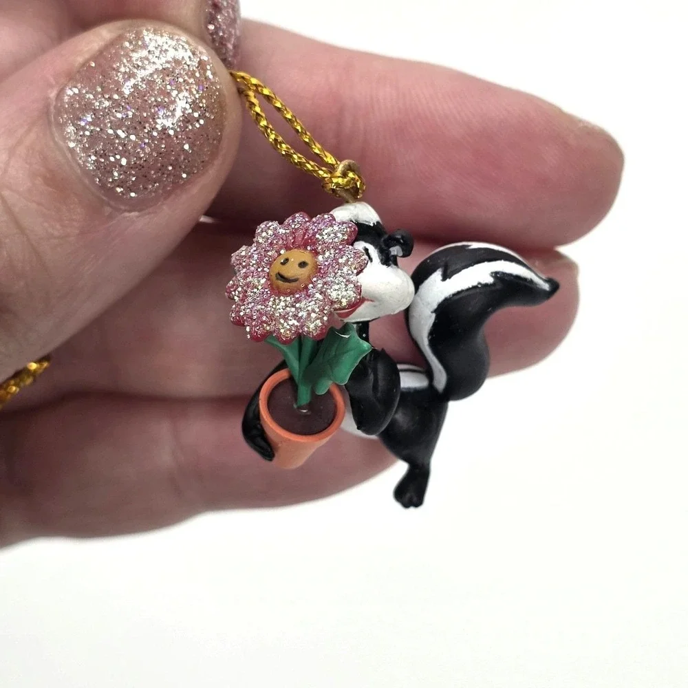 VTG 1995 Ornaments Mini Pepe Le Pew Porky Pig Bugs Bunny Mickey Mouse Elmer Fudd